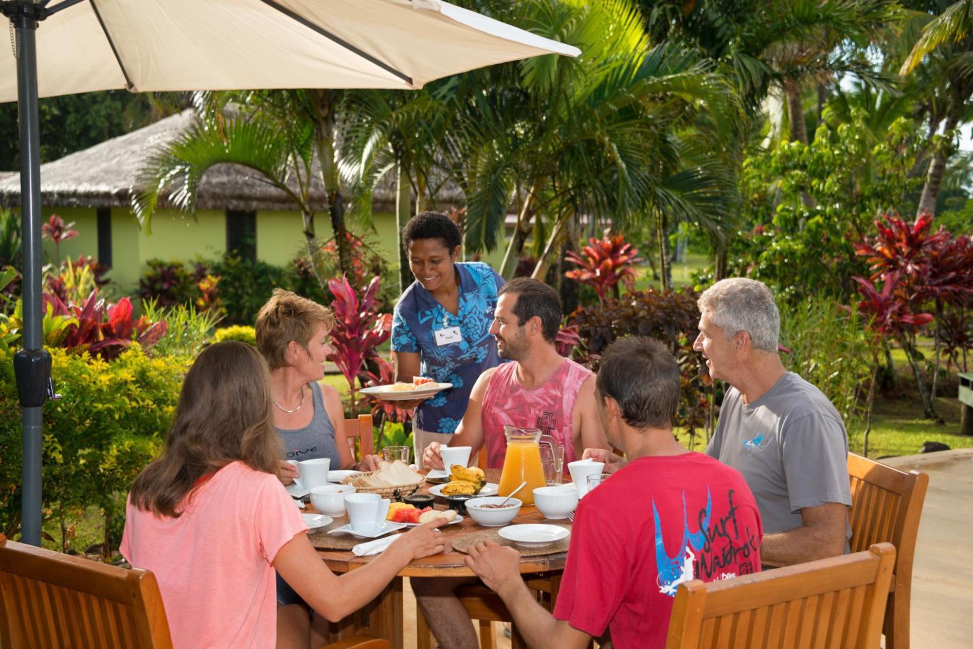 Waidroka Bay Resort Deuba Exteriör bild
